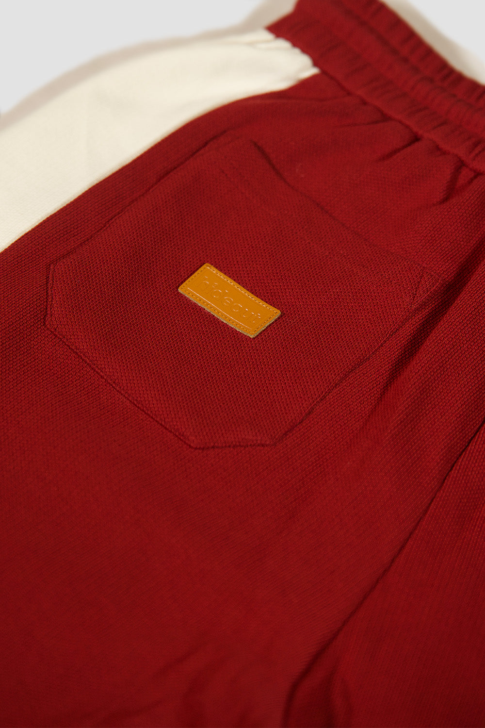 hideout x Maison Montagut California Jogging Set Red-White